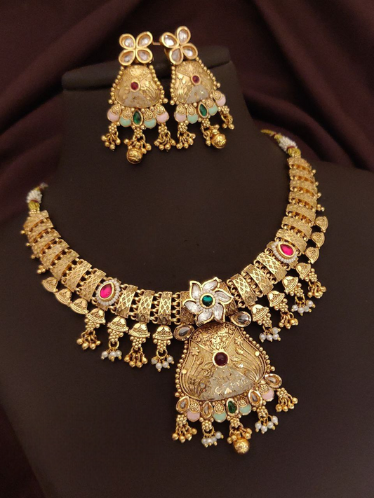 Royal Heritage Necklace Set