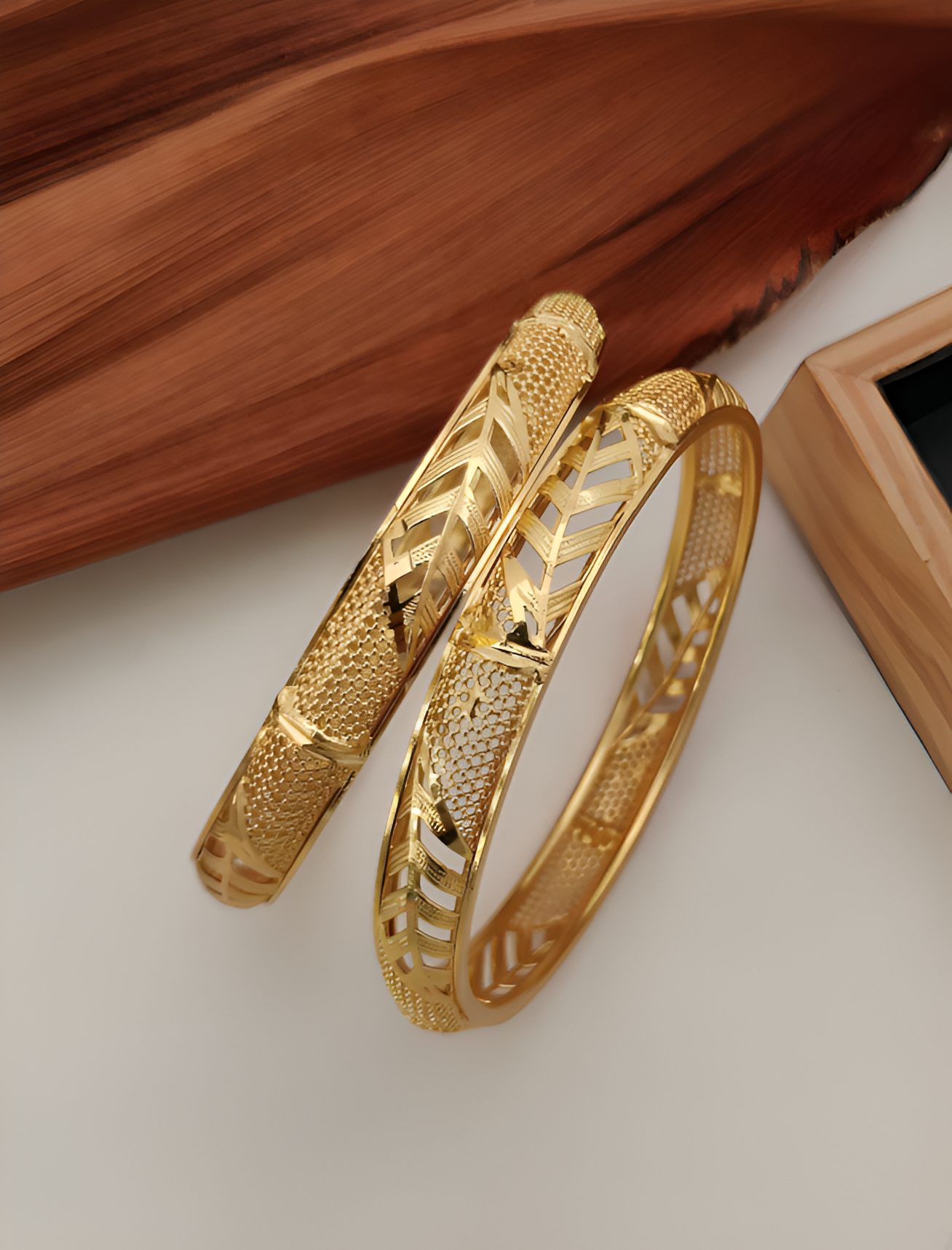 Leaf and Geometric Gold-Plated Bangle Set